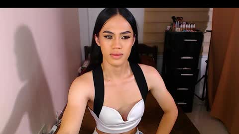 Snapshot of baby_fu chatting on September 30, 6:57 pm Nathalia online show from September 30, 6:57 pm