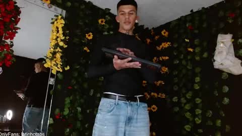 Snapshot of baby_gio chatting on December 23, 2:45 am OF GxoXabs online show from December 23, 2:45 am