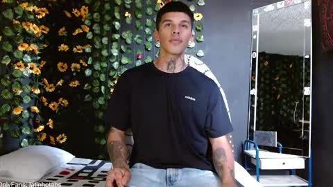 Snapshot of baby_gio chatting on January 23, 7:51 pm OF GxoXabs online show from January 23, 7:51 pm