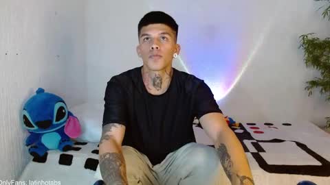 Snapshot of baby_gio chatting on January 30, 7:04 pm OF GxoXabs online show from January 30, 7:04 pm