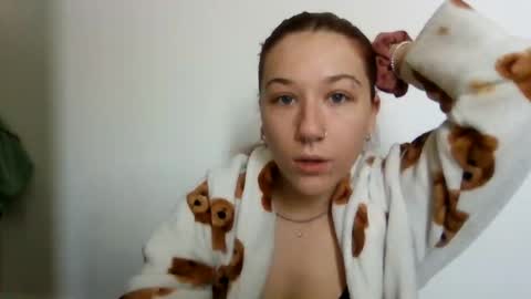 baby_girls2224 online show from January 8, 12:40 pm