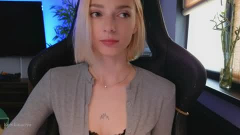 baby gopn1k online show from June 12, 5:06 am