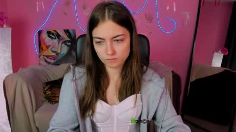 baby online show from April 26, 7:11 pm