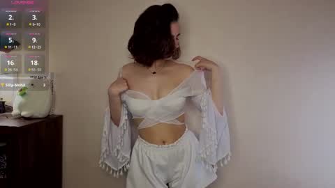 Emily online show from June 16, 7:11 am
