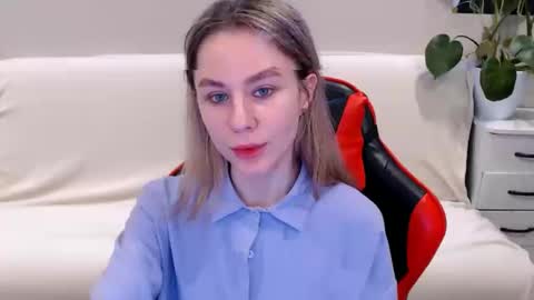 baby_kitte online show from February 25, 5:41 am