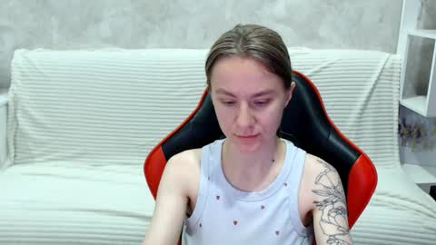 baby_kitte online show from September 17, 3:41 am