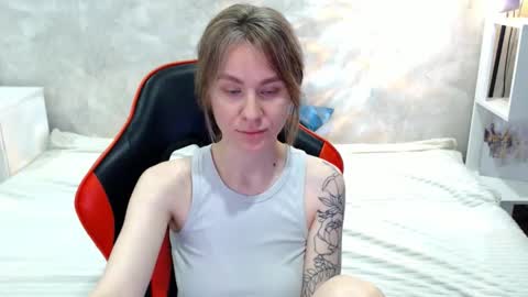 baby_kitte online show from September 29, 4:17 am