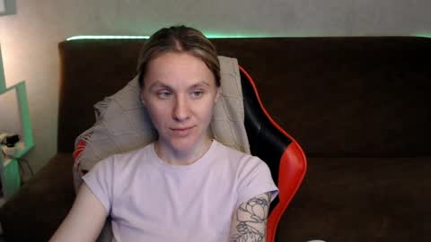 Snapshot of baby_kitte chatting on May 11, 2:45 pm baby_kitte online show from May 11, 2:45 pm