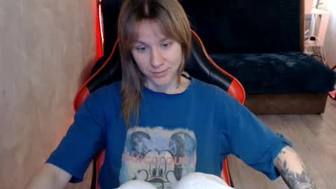 Snapshot of baby_kitte chatting on June 5, 3:02 am baby_kitte online show from June 5, 3:02 am