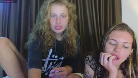 Sharleen online show from March 3, 1:53 am