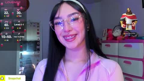 lily online show from December 17, 10:21 am