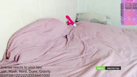Snapshot of baby_loveeee chatting on February 5, 12:31 am Hello guys Welcome in my room im Chloe online show from February 5, 12:31 am