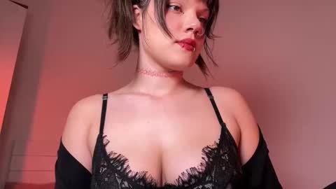 mei online show from September 27, 4:28 am