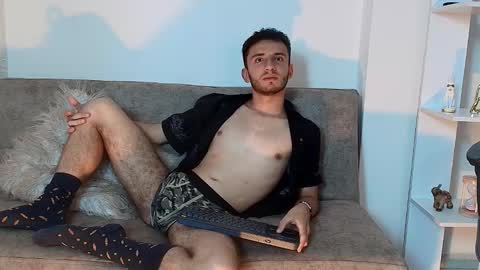 Snapshot of baby_monster6 chatting on November 10, 3:22 pm baby_monster6 online show from November 10, 3:22 pm