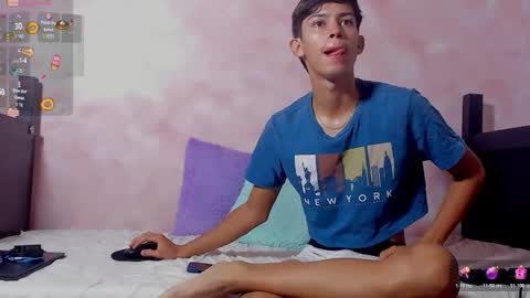 Snapshot of baby_noaht chatting on May 15, 11:17 am baby_noaht online show from May 15, 11:17 am