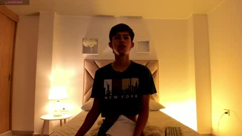 Snapshot of baby_noaht chatting on June 1, 1:46 pm baby_noaht online show from June 1, 1:46 pm