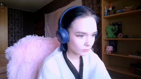 Alice online show from May 14, 8:32 am