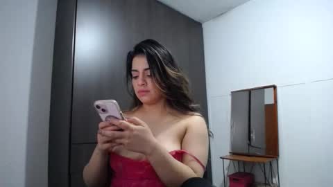 Snapshot of baby_roose chatting on December 17, 6:45 am Baby online show from December 17, 6:45 am