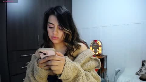 Snapshot of baby_roose chatting on January 16, 12:55 am Baby online show from January 16, 12:55 am