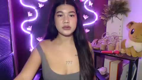 mae online show from November 6, 2:12 am