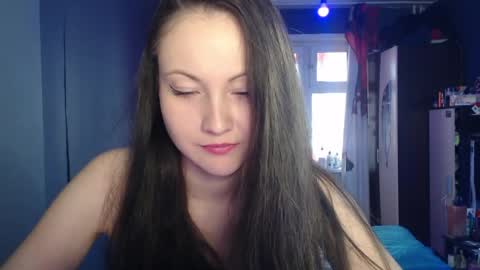 Ida and Kira online show from May 24, 3:11 am