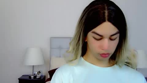 KENDALL online show from September 27, 7:30 pm