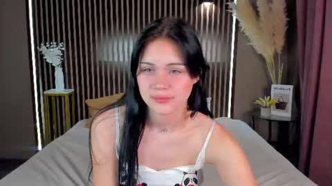 baby_sunsh1ne_ online show from July 8, 7:35 am