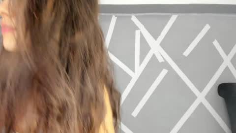 Aylin  online show from December 18, 12:07 pm