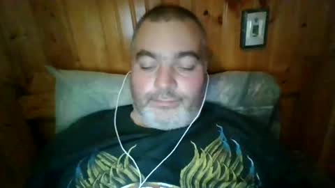 Snapshot of babybaby83 chatting on December 20, 12:30 am Darren online show from December 20, 12:30 am