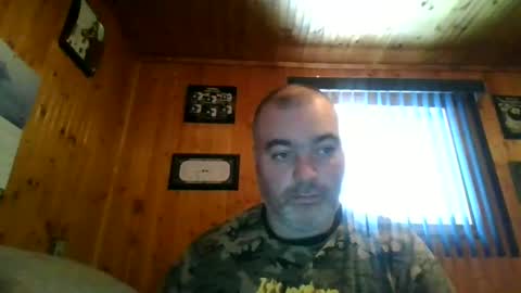 Snapshot of babybaby83 chatting on January 13, 5:44 pm Darren online show from January 13, 5:44 pm