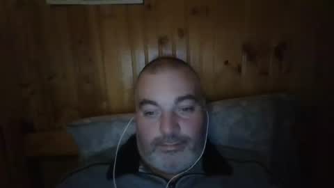 Snapshot of babybaby83 chatting on December 17, 11:33 pm Darren online show from December 17, 11:33 pm