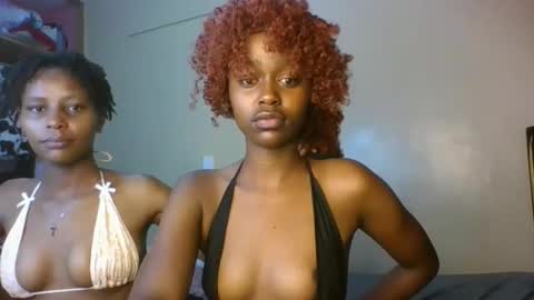 Snapshot of babybrown20 chatting on April 16, 1:39 am babybrown online show from April 16, 1:39 am