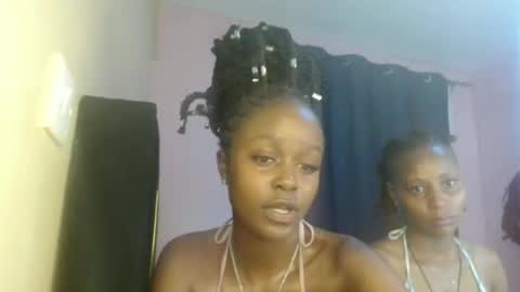 Snapshot of babybrown20 chatting on May 17, 4:43 am babybrown online show from May 17, 4:43 am