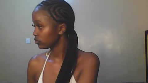 Snapshot of babybrown20 chatting on June 20, 7:44 am babybrown online show from June 20, 7:44 am