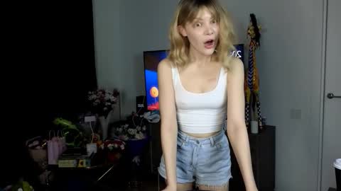 hiii honey im Diana 3 online show from November 9, 5:22 pm