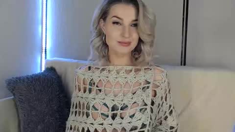 Kate online show from December 15, 4:44 pm