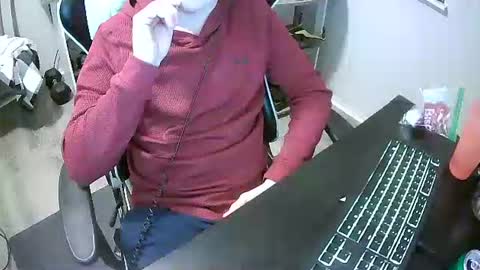 Snapshot of babyface603592 chatting on December 2, 11:34 pm babyface603592 online show from December 2, 11:34 pm