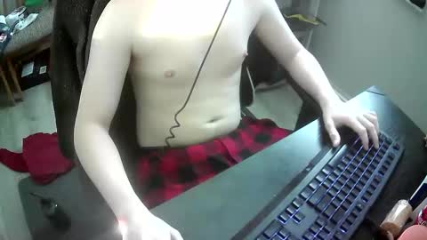 Snapshot of babyface603592 chatting on February 14, 3:42 pm babyface603592 online show from February 14, 3:42 pm