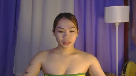 Snapshot of babyfox_26 chatting on May 2, 9:47 am babyfox_26 online show from May 2, 9:47 am
