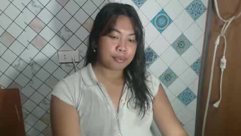 Snapshot of babyfreya_ chatting on February 19, 10:33 am Freya online show from February 19, 10:33 am