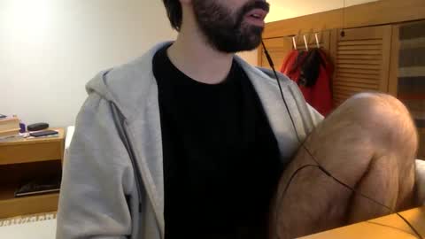 Tom A.    online show from December 30, 1:03 pm