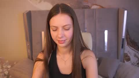 Lady Vi online show from June 24, 7:57 pm