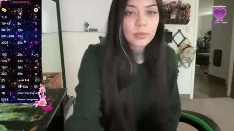 Snapshot of babymarie333 chatting on May 26, 9:22 pm babymarie333 online show from May 26, 9:22 pm