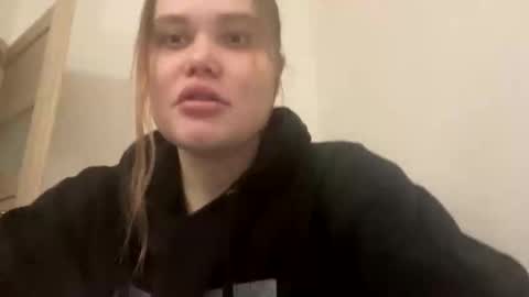 babymeow17 online show from January 8, 10:45 pm