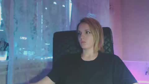 Snapshot of babymuro4ka chatting on January 13, 5:23 am Sonya online show from January 13, 5:23 am