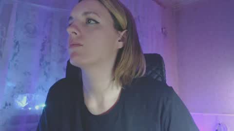 Snapshot of babymuro4ka chatting on January 22, 4:02 am Sonya online show from January 22, 4:02 am