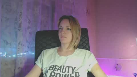 Snapshot of babymuro4ka chatting on January 22, 10:37 pm Sonya online show from January 22, 10:37 pm