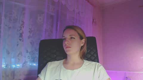 Snapshot of babymuro4ka chatting on January 25, 3:40 am Sonya online show from January 25, 3:40 am