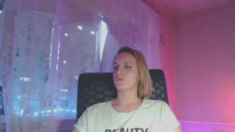 Snapshot of babymuro4ka chatting on January 26, 6:38 am Sonya online show from January 26, 6:38 am