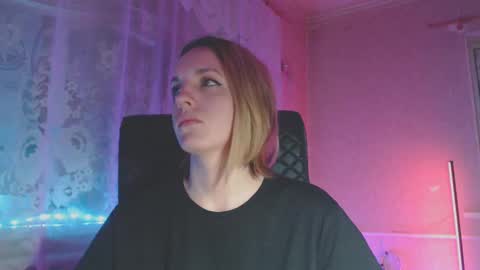 Snapshot of babymuro4ka chatting on February 1, 4:14 am Sonya online show from February 1, 4:14 am